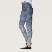 Leggings bleu foncé représentant un ciel nuageux (Gauche)