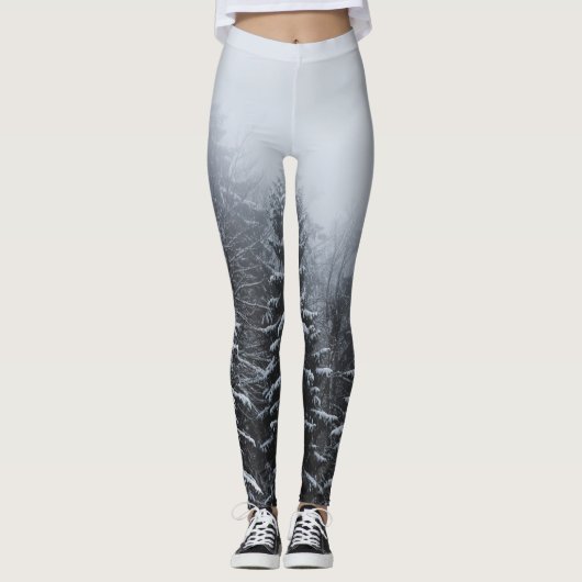 Leggings Brouillard sur la forêt d'épinette couverte de nei (Devant)