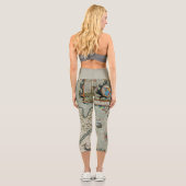 Leggings Capri Antique vieille carte inspirée (7) (Verso)