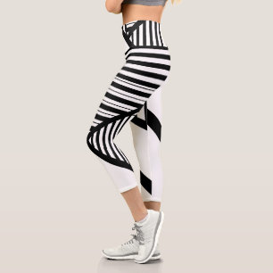 Leggings Capri Bandes triangulaires en noir et blanc