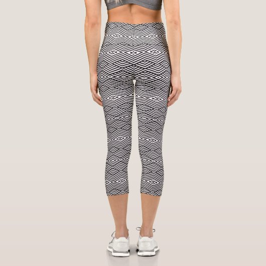 Leggings Capri Black and White Geometric Pattern (Verso)
