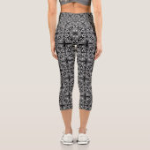 Leggings Capri Black and White Tribal Pattern (Verso)