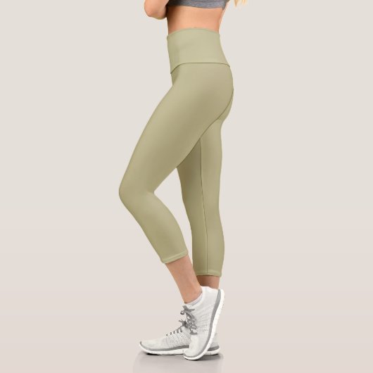 Leggings Capri Couleur solide verte Sage | Classique | Élégant (Gauche)