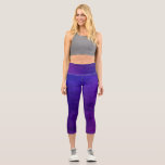 Leggings Capri Cuir bleu néon violet tendance comme pantalon de y<br><div class="desc">Fancy violet foncé avec des leggings bleu marine avec un look en cuir (IMPRIMÉ).</div>