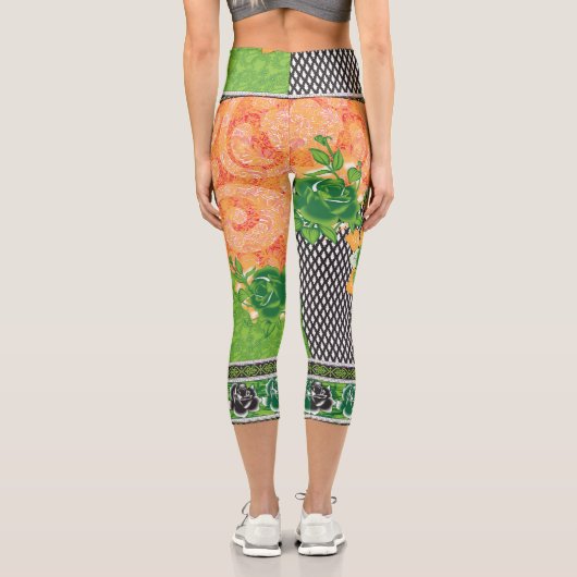 Leggings Capri design d'un mur vert et jaune suspendu (Verso)