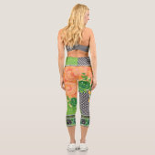 Leggings Capri design d'un mur vert et jaune suspendu (Verso)