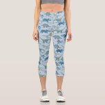 Leggings Capri Dinosaur Motif bleu<br><div class="desc">De mignons dinosaures géants sur un arrière - plan bleu moyen. Art original de Nic Squirrell.</div>