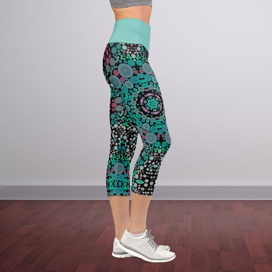 Leggings Capri Dot Mandala Fleur vert bleu et rouge