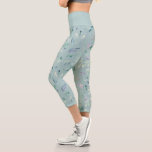 Leggings Capri élégant feuillage bleu hiver<br><div class="desc">élégant feuillage bleu hiver sans couture motif pour une jolie paire de jambières capri</div>