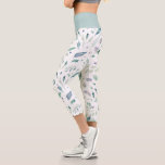 Leggings Capri élégant feuillage bleu hiver<br><div class="desc">élégant feuillage bleu hiver sans couture motif pour une jolie paire de jambières capri</div>