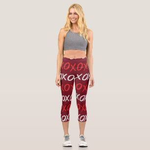 Leggings Capri Élégants baisers et câlins XOXO bordeaux