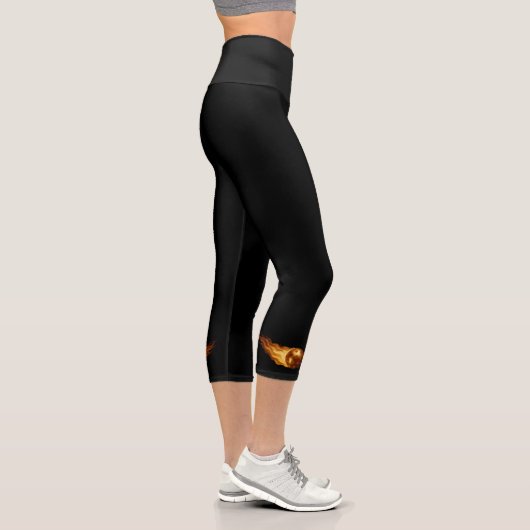 Leggings Capri Flaming Golden Pickleballs - Black Pickleball Life (Droite)