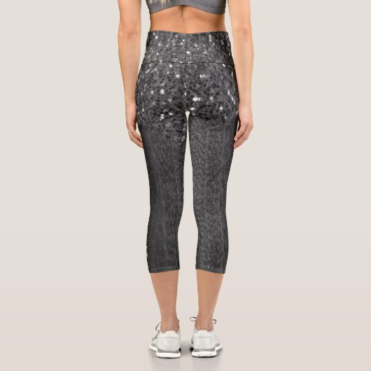 Leggings Capri Flamme blanc noir scintille bois rustique Monogram (Verso)