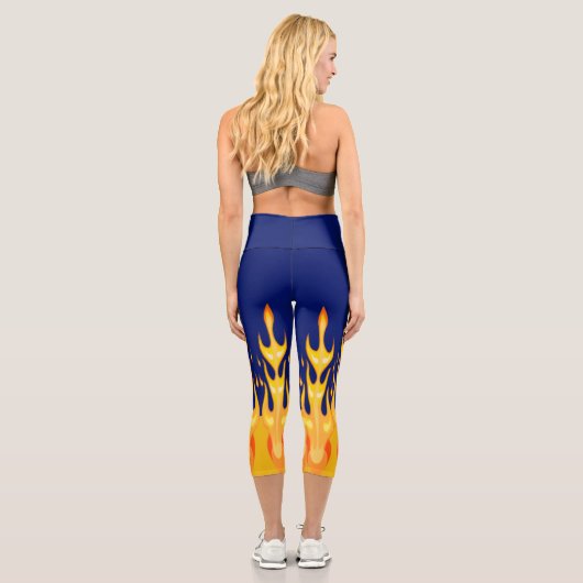 Leggings Capri Flammes jaunes orange en gras sur bleu (Verso)