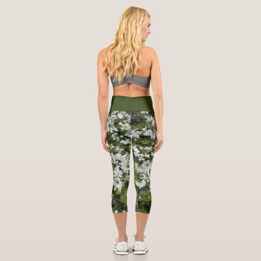 Leggings Capri Fleurs Bittercess blanches et feuillage vert Flora (Verso)