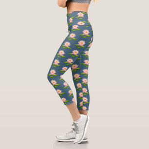 Leggings Capri Fleurs de lotus roses et nénuphars sur bleu Yoga