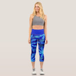 Leggings Capri Flocon de neige psychédélique sauvage Fractal Star<br><div class="desc">Ces charmantes leggings capris sont lumineux, colorés et pleins de plaisir. Ils présentent un motif fractal de starburst dans les tons bleus. Une fractale est en fait un motif basé sur une série d'équations mathématiques, celle-ci vient du set Mandelbrot, mais elle a une sensation résolument rétro avec un aspect psychédélique...</div>