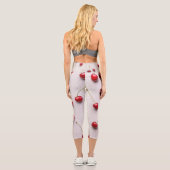 Leggings Capri Fruits rouges vifs sur toile blanche (Verso)