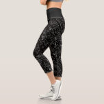 Leggings Capri Geeky Math Mathematics Yoga féminin en course<br><div class="desc">Geeky Math Mathématise Le yoga féminin qui tourne des jambières de Capri.</div>