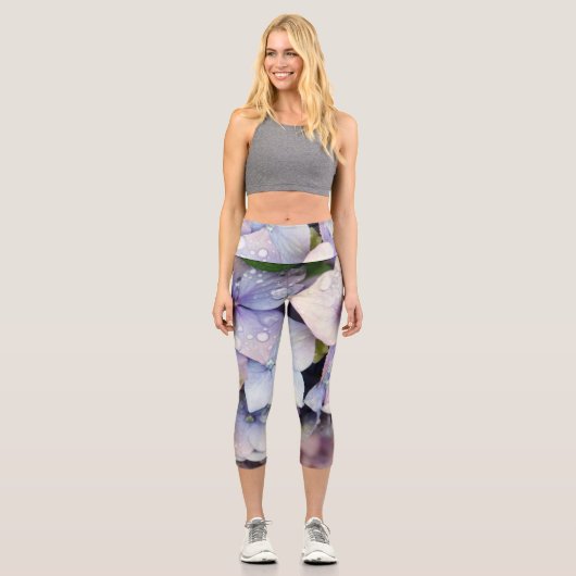 Leggings Capri gouttelette d'eau sur la fleur bleue (Recto)