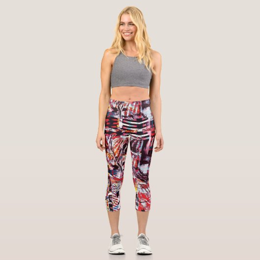 Leggings Capri High Waisted Capris – Fragmented Pulse (Recto)