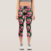 Leggings Capri Joli rose Fleurs de Fleur Peint Noir Design  (Recto)