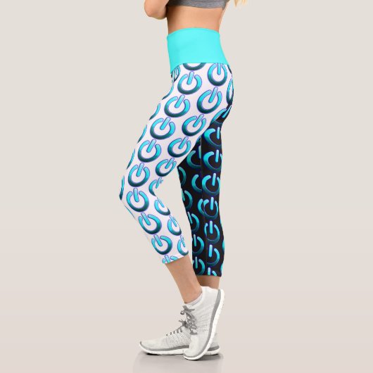 Leggings Capri Le Yoga Capris haut taille de Zer0 (Gauche)