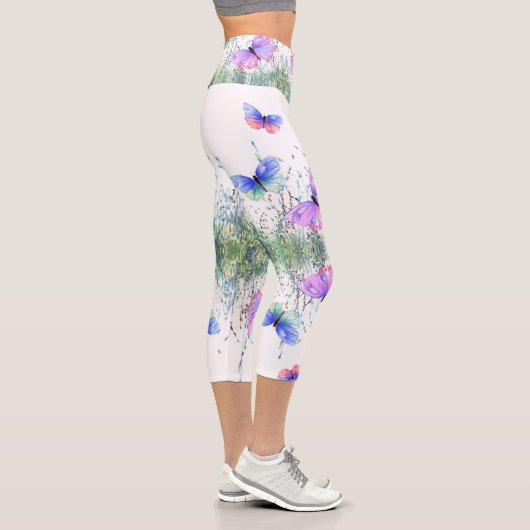 Leggings Capri Les papillons Capri de printemps volent dans la na (Droite)