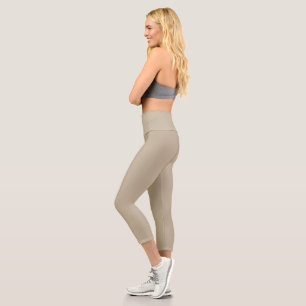 Leggings Capri Look d'entreprise avec un homme d'affaires en cost