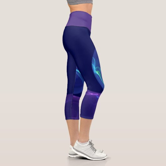 Leggings Capri Lumineuse Bleu Violet Rêve Abstrait Fractal Art (Droite)