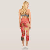 Leggings Capri Mandala numérique jaune, rose et rouge (Verso)