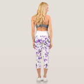 Leggings Capri Midnight Warrior: Black & Purple Camo Yoga Capris (Verso)