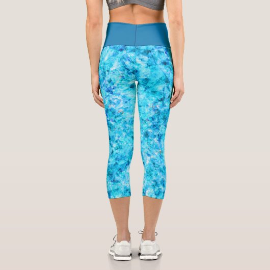 Leggings Capri Motif d'art bleu foncé Aqua Turquoise Polygon (Verso)