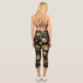 Leggings Capri Motif de célébration du Nouvel An de luxe (Verso)