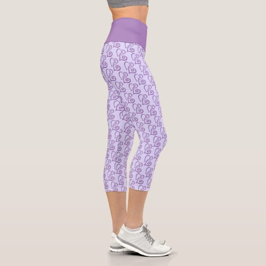 Leggings Capri Motif De Coeurs Violets Liés Sur Pastel Purple (Droite)