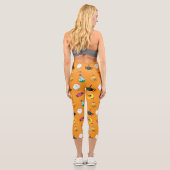 Leggings Capri Motif d'Halloween mignon avec arrière - plan orang (Verso)