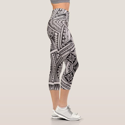 Leggings Capri Motif géométrique tribal noir et blanc chic (Droite)
