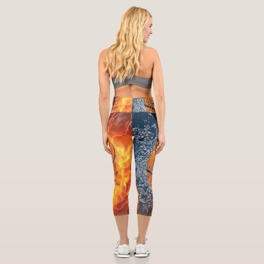 Leggings Capri Oreiller de lancer de basket enflammé (Verso)