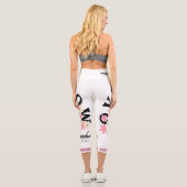 Leggings Capri Overflow Active Wear conçu par Adiela Akoo (Verso)