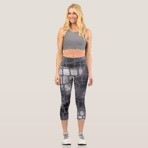 Leggings Capri Peau de serpent noir métallique : Texture élégante