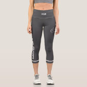 Leggings Capri Personnalisé Propulsé par Pilates Gris foncé (Recto)