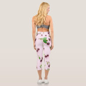 Leggings Capri Petite cerise sur Arrière - plan rose clair (Verso)