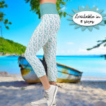 Leggings Capri Petits Coeurs Turquoises liés Motif sur blanc<br><div class="desc">Ce design amusant est composé d'un motif de deux coeurs verts de couleur différents reliés par un arrière - plan blanc avec un bracelet de couleur complémentaire.</div>