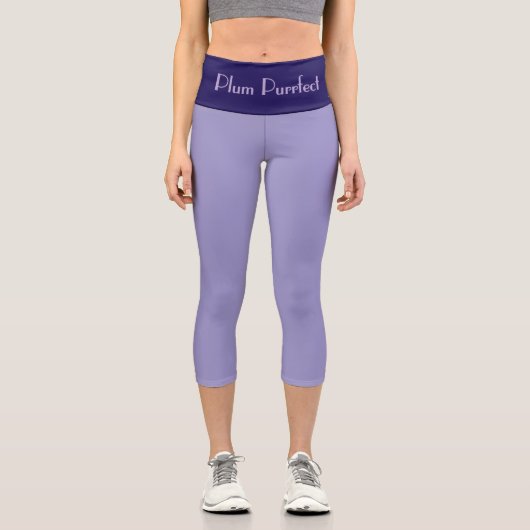 Leggings Capri "PLUM PURRFRCT" Custom High-Waisted Capri Pants (Recto)