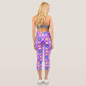 Leggings Capri Retro Daisy Motif Simple.01. B Violet BG (Verso)