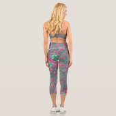 Leggings Capri Roses rouges pâles Fleurs Feuilles vertes (Verso)