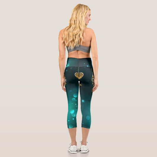 Leggings Capri Skeleton Keys on Green Background (Verso)