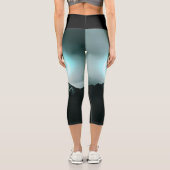 Leggings Capri Snowy mountain mysterious blue neon light (Verso)