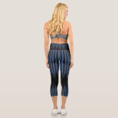 Leggings Capri Trippy Black and Blue Wavy Stripes Abstrait Cool (Verso)