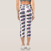 Leggings Capri Un requin drôle en regardant la bande dessinée de (Verso)